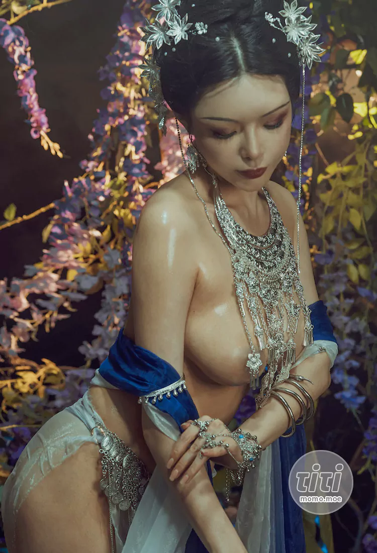 秋和柯基 – NO.65 紫 [40p1v-118MB]