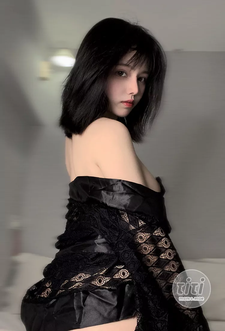 七月喵子 – NO.24 回家的诱惑 [46P-77MB]