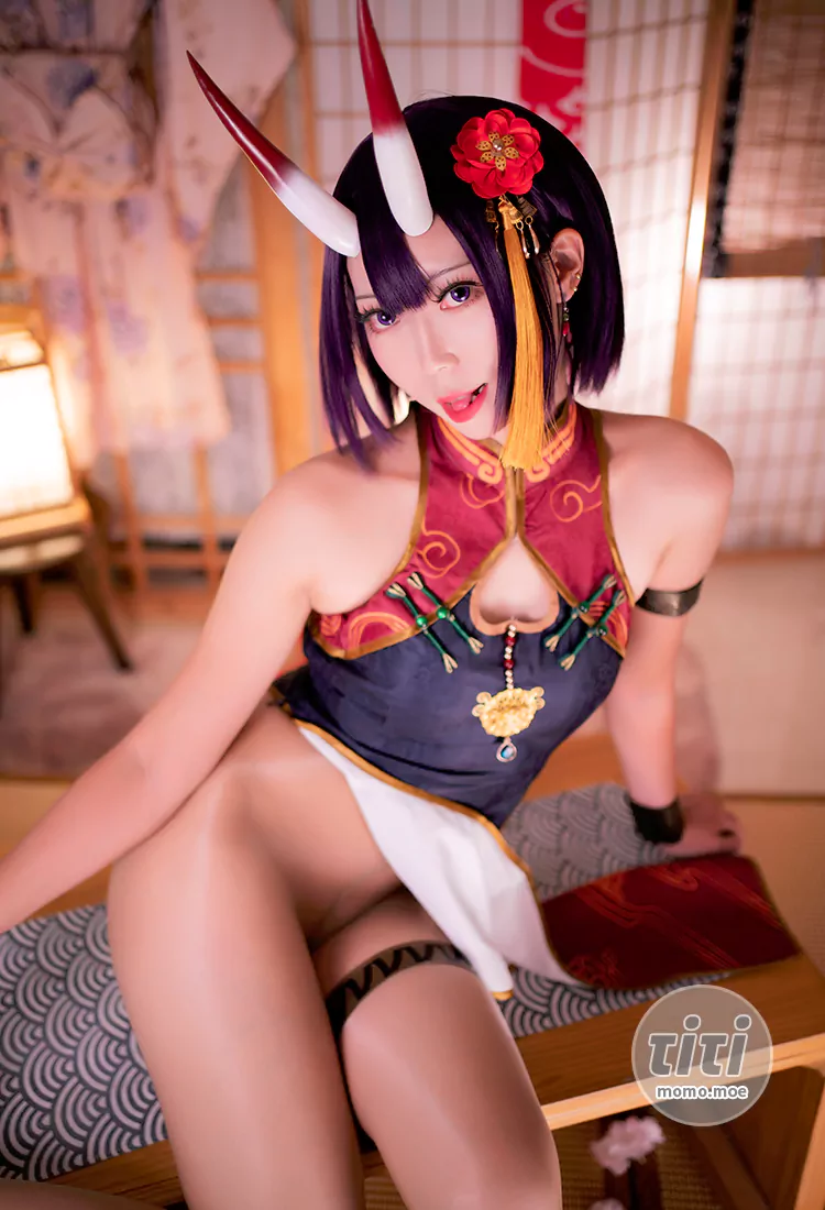 Money冷冷 – NO.022 酒吞高腰旗袍 [66P1V-5.16GB]