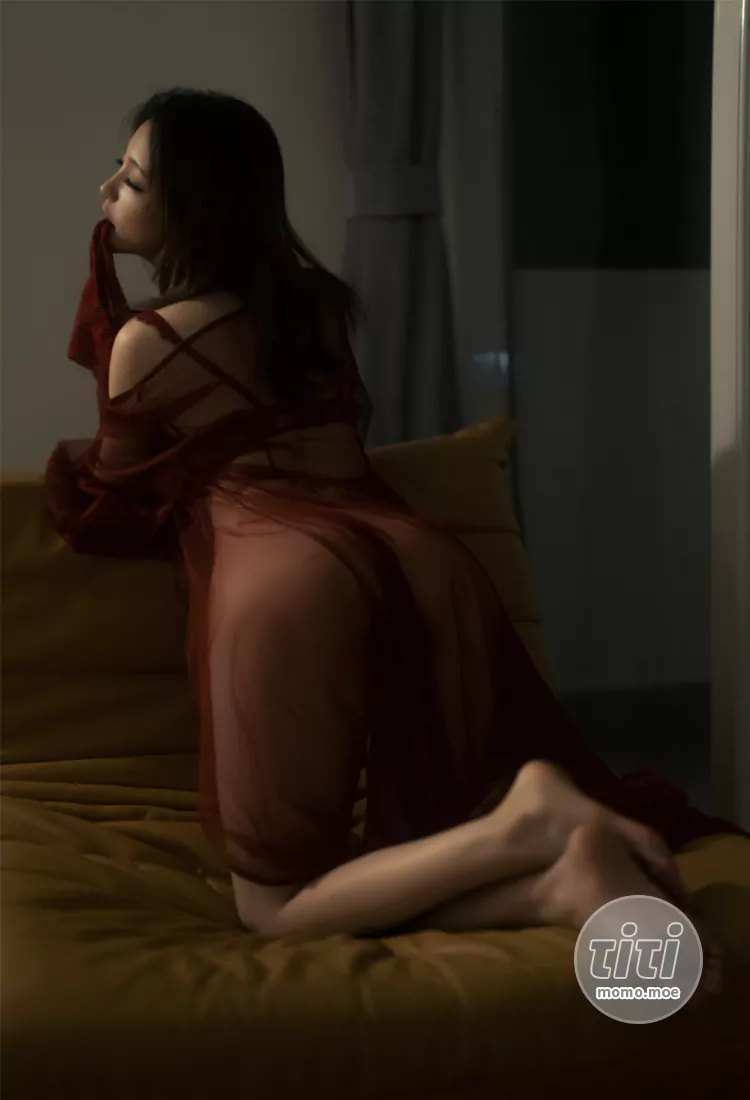 桃良阿宅 – NO.009 红烛 [43P-782MB]