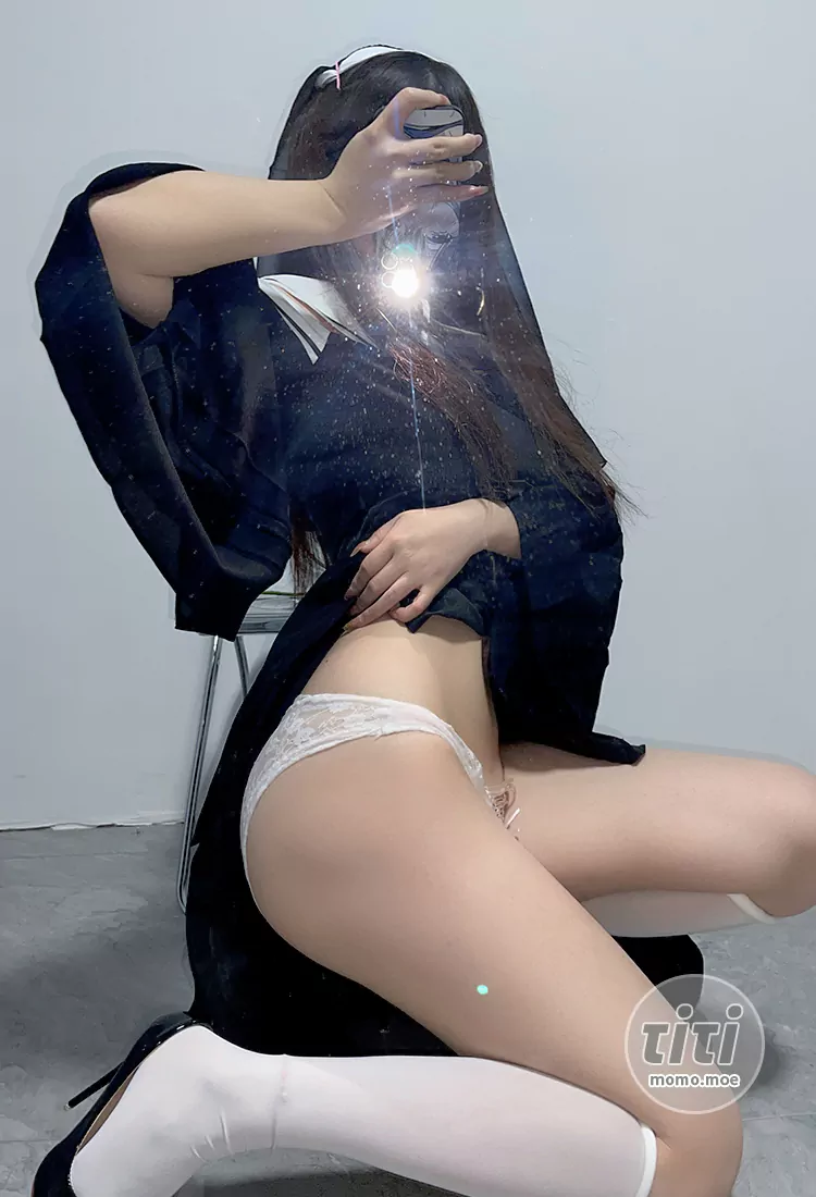 桃沢樱呀 – 纯情修女 32P5V