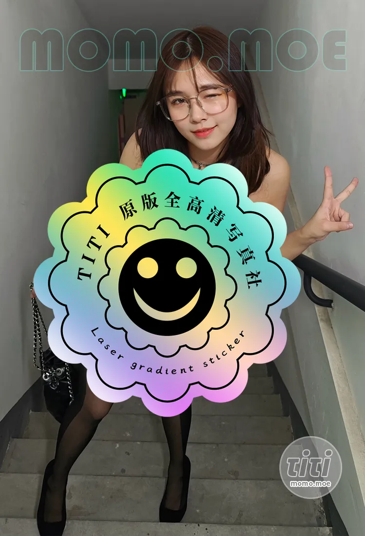 Ceason Photography – NO.001 楼道黑丝 [22P-70M]