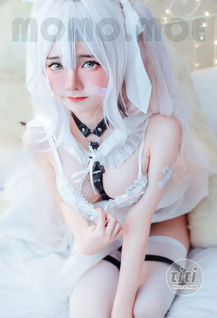 Sally Dorasnow – NO.098 Hatsune [43P-377MB]