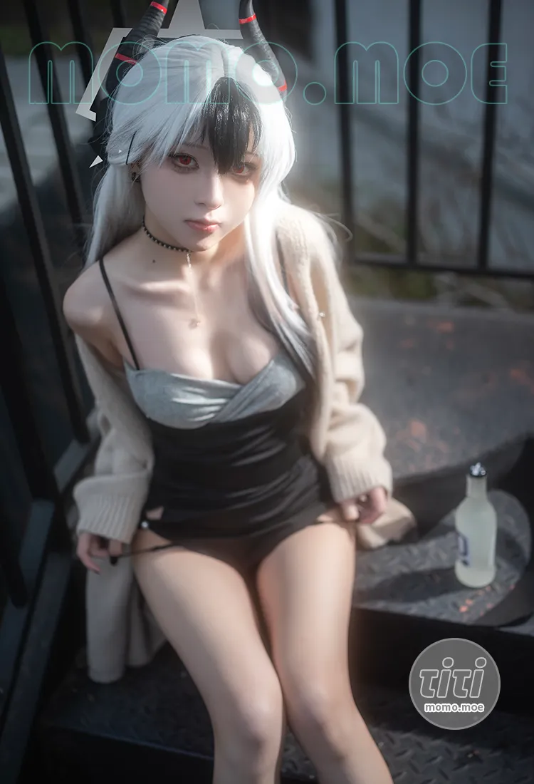 矢量鱼 – NO.005 礼服佳代子 [32P-458MB]