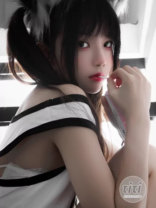 桜桃喵 – NO.124 狼崽崽 [60P-1.05GB]