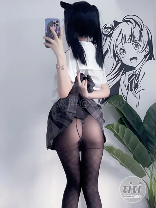 拽犯法吗(软耳奶猫)(软软呀) 写真合集 [82v-1.5G]持续更新