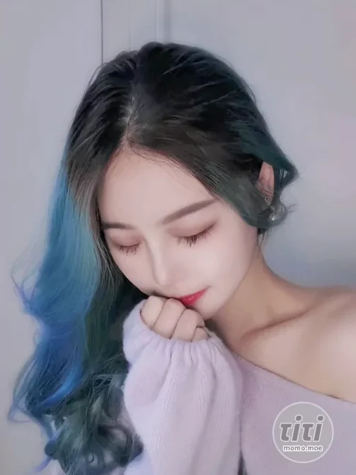 eloise软软 – NO.25 双拼丝袜奶茶 [36P1V-39.8MB]