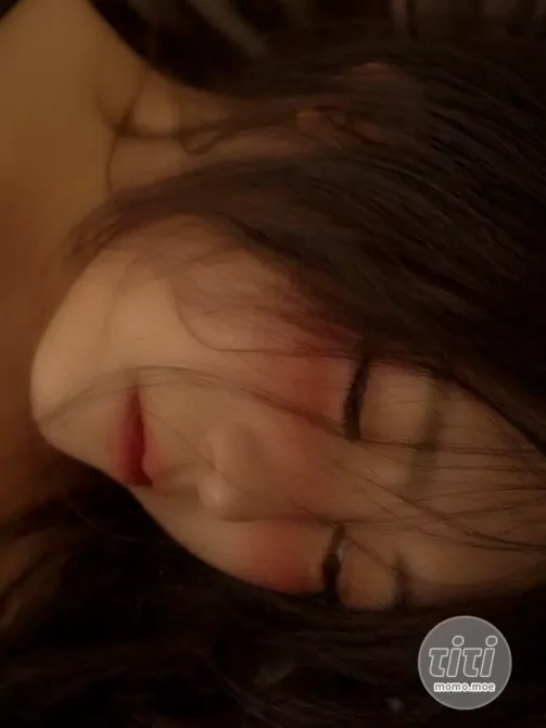 樱晚gigi – VOL.38 粉丝群收费视频38 女友系列-提前回家(上) [1V-234.3M]