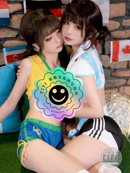 爆机少女喵小吉 NO.056 喵小吉&花音栗子 – 足球宝贝(12月T3完整版) [83P1V-1.75GB]