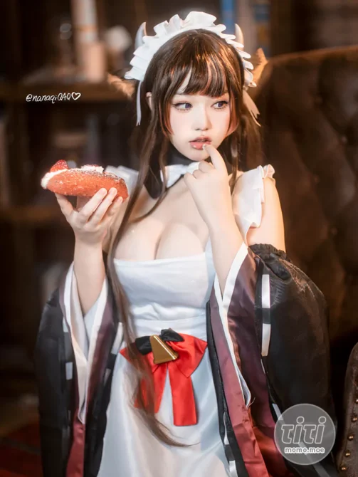 七七娜娜子 – NO.010 樫野牛牛女仆 [42P7V-250MB]