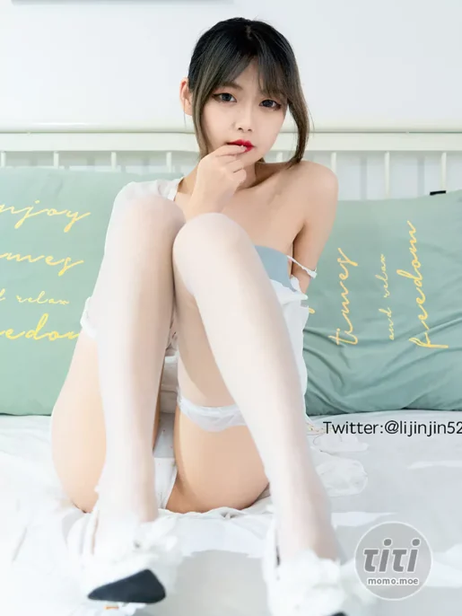 梨瑾瑾 – NO.018 室内吊带裙 [20P-226M]