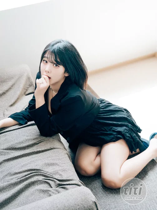 [Loozy] – NO.110 Zia (지아) – With Delivery Man [140P6V-2.9G]