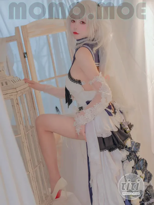 黏黏团子兔 – NO.085 (咬一口兔娘) 9月T3专属特典『梳妆的大小姐-可畏』[57P-925MB]