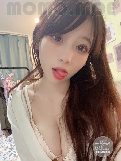 usejan蓝蓝 – NO.015 白色连帽衫 [50P+1V-175M]