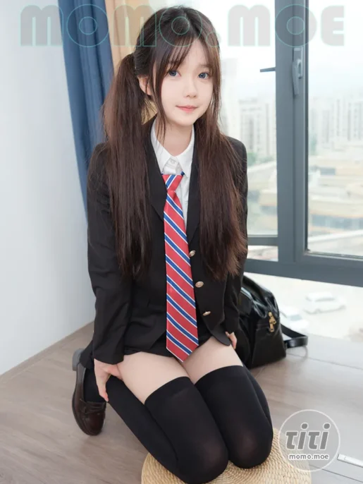 小恩 – NO.02 紧急企划 内部万元定制 小恩黑丝 (写真无水印版)[96P+1V-10.02GB]