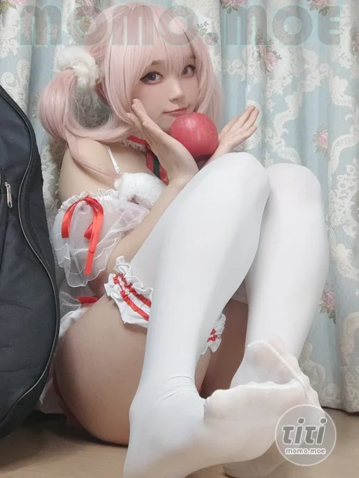 神沢永莉 – NO.019 平安夜红色分体式 [125P+1V-549MB]