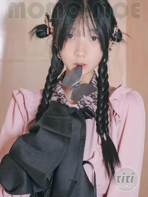 十里 – NO.001 地雷风 [78P-289MB]