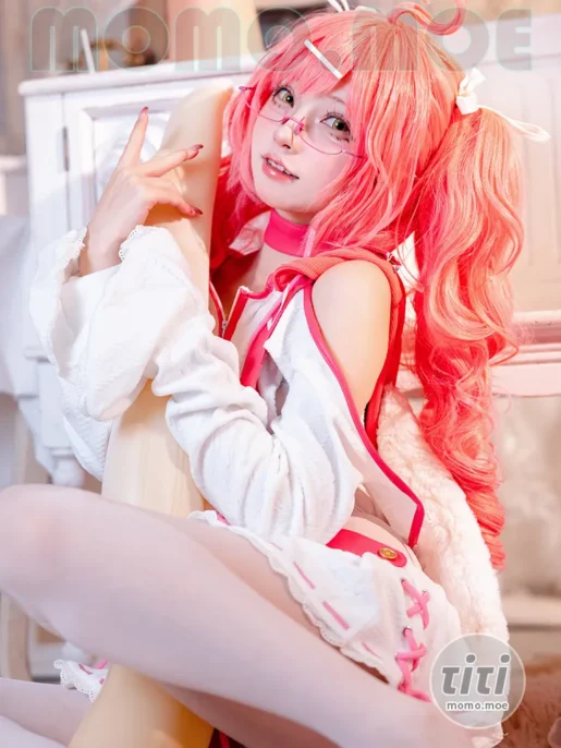 花铃 – NO.056 交错战线卡缇娜 [21P-184MB]