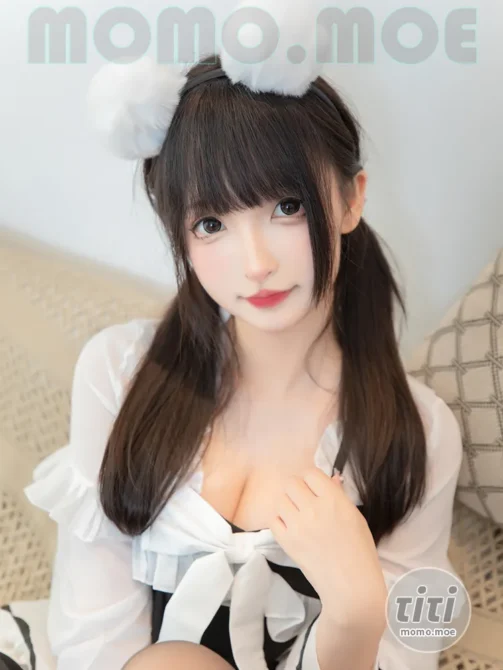 神楽坂真冬 – NO.189 熊猫女仆 [75P+2V-261MB]