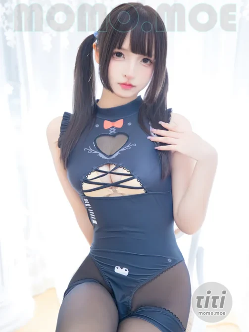 神楽坂真冬 – NO.190 绑带泳装 [75P+2V-1.03GB]