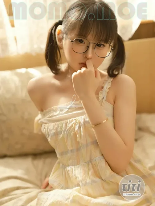 幼水铃衣 – NO.002 晨醒 [64P-165MB]