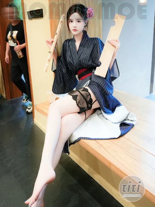 晚苏susu – NO.006 户外枷锁 [81P+2V-1.71GB]