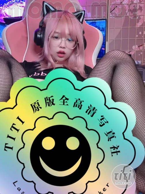 Remukira – NO.014 电玩女孩黑网袜 [4P+2V-231MB]