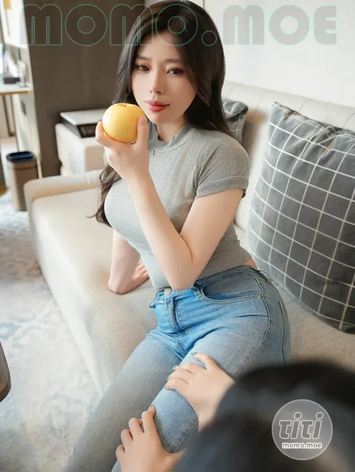 白茹雪 – NO.001 灰T牛仔裤 [107P+1V-1.22GB]