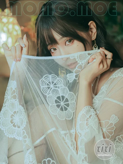 ElyEE子 – NO.185 Secret Treehouse Escape [31P+5V-153MB]