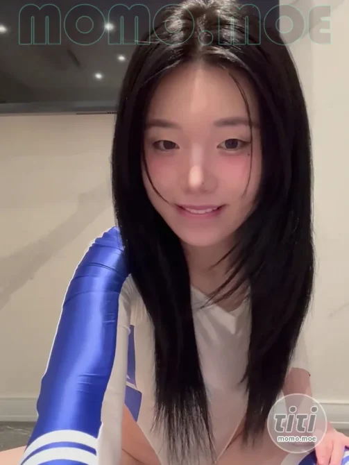 Yeon Woo (연우) – NO.034 [온팬] M자+옆태 [18P+2V-66MB]