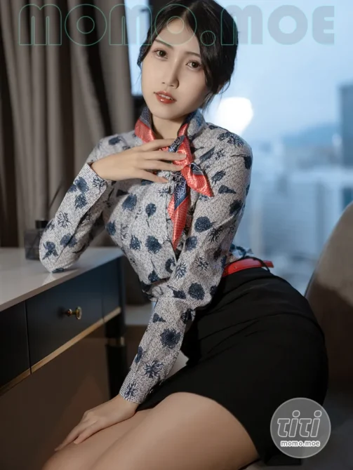 不呆猫 – NO.070 东航空姐制服 [66P+1V-1.6G]