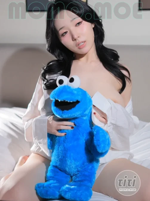 Yeon Woo (연우) – NO.042 Naked 2 [7V-4.78GB]